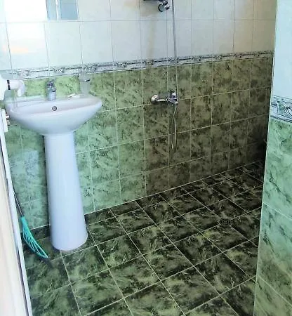 Djolevi بيت ضيافة 3*