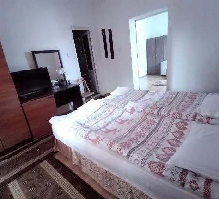 Djolevi بيت ضيافة دوبرينيشت